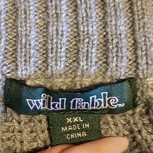 Cropped knitted flowy long sleeve. Size XXL - Picture 2 of 4